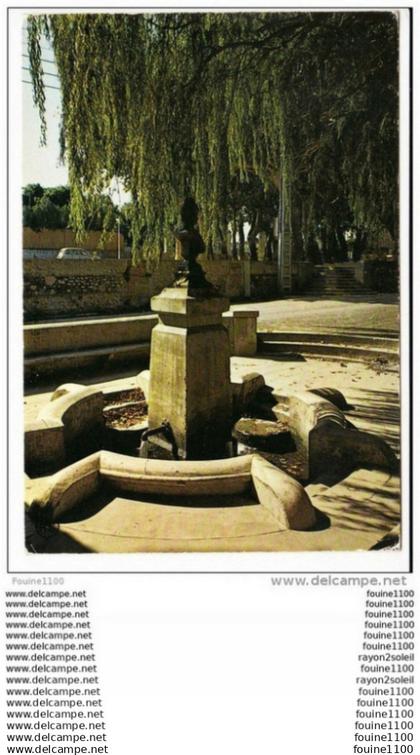 carte ( format 15 x 10,5 cm )  millas   fontaine ( recto verso )