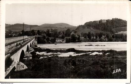 Mirepoix CPA Le pont sur l'Hers et le chateau de Terride