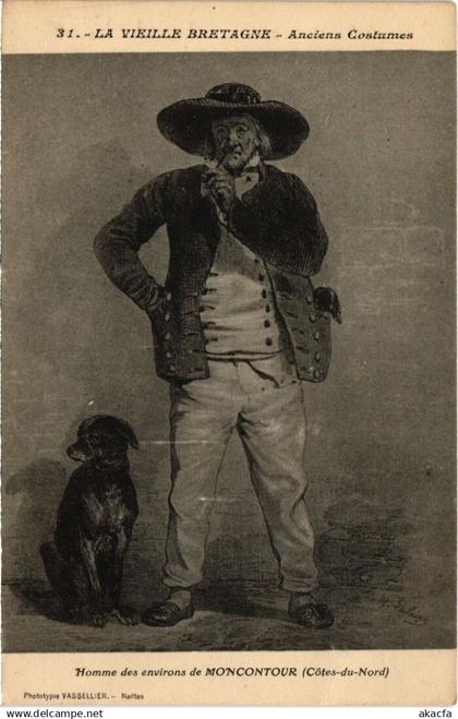 CPA Homme des Environs de MONCONTOUR (1295641)
