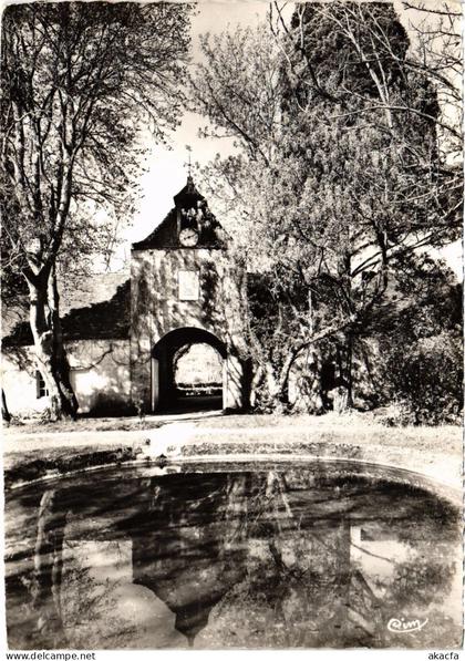 CPM Montbard Le Pigeonnier FRANCE (1376076)