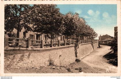N°19292 Z -cpsm Montclar de Quercy -vue de la Rampe-