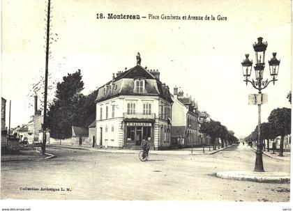 Carte POSTALE Ancienne de MONTEREAU - Place Gambetta & avenue de la gare