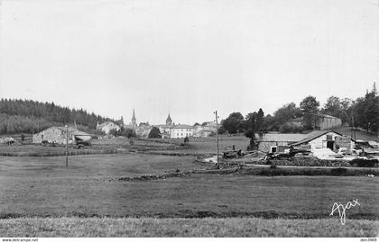 MONTFAUCON-en-VELAY (Haute-Loire) - Vue générale