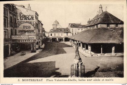 CPA Montrejeau Place Valentine Abeille Halles