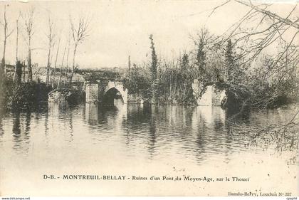 CPA Montreuil Bellay Ruines d'un Pont du Moyen Age sur le Thouet