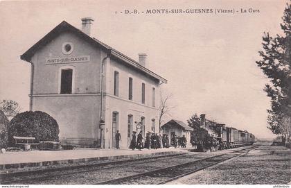 VIENNE  MONTS SUR GUESNES  la gare