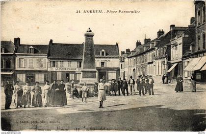 CPA Moreuil Place Parmentier (1497802)