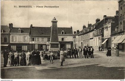 CPA Moreuil Place Parmentier (1498326)