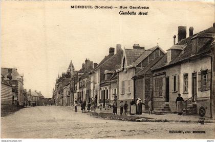 CPA Moreuil Rue Gambetta (1498330)