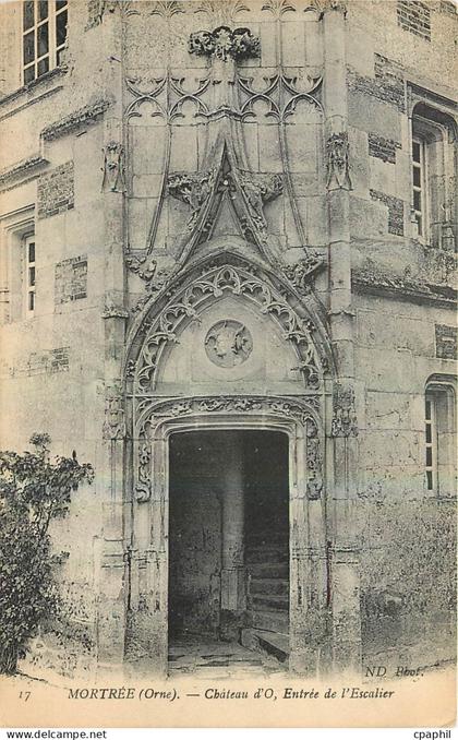 CPA Mortree Orne Chateau d'O Entree de l'Ecalier