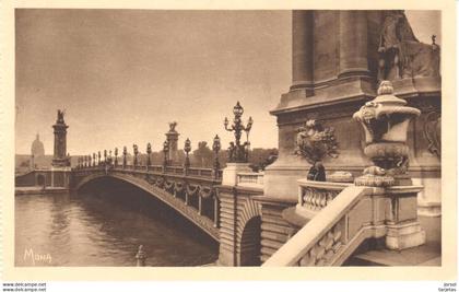 POSTAL  PARIS  -FRANCIA  -LE PONT ALEXANDRE III CONSTRUIT DE 1876 A 1900 -LES PETITS TABLEAUX DE PARIS