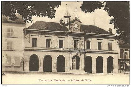 NANTEUIL LE HAUDOUIN   -L'HOTEL DE VILLE
