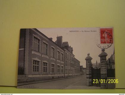 NEMOURS (SEINE ET MARNE) LES ECOLES. LE GROUPE SCOLAIRE.
