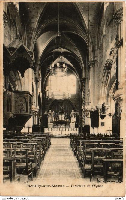CPA NEUILLY-sur-MARNE - Intérieur de l'Église (741238)