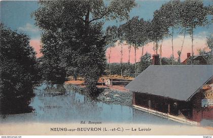 NEUNG SUR BEUVRON       LE LAVOIR