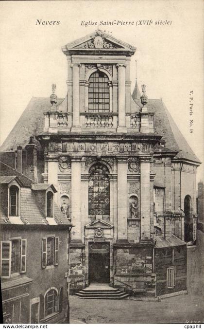 CPA Nevers Eglise Saint Pierre