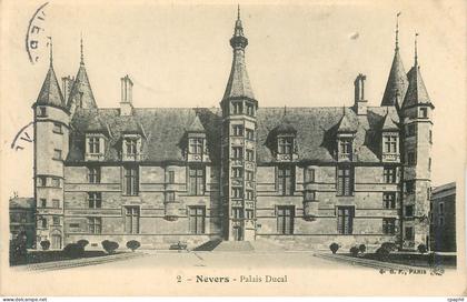 CPA Nevers Palais Ducal