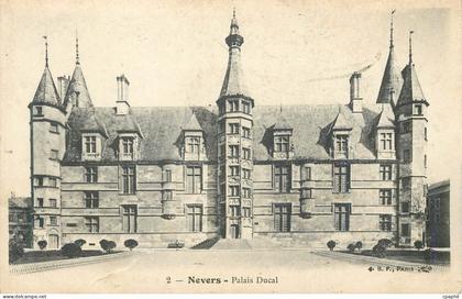 CPA Nevers Palais Ducal