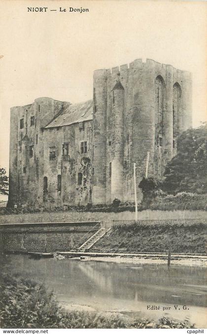 CPA Niort le Donjon
