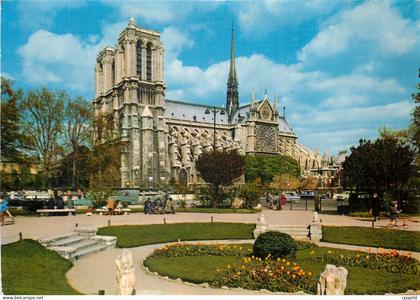 CPM Paris Notre Dame de Paris et le Square Viviani