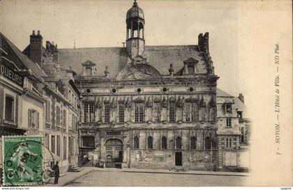 Noyon CPA l'hotel de ville
