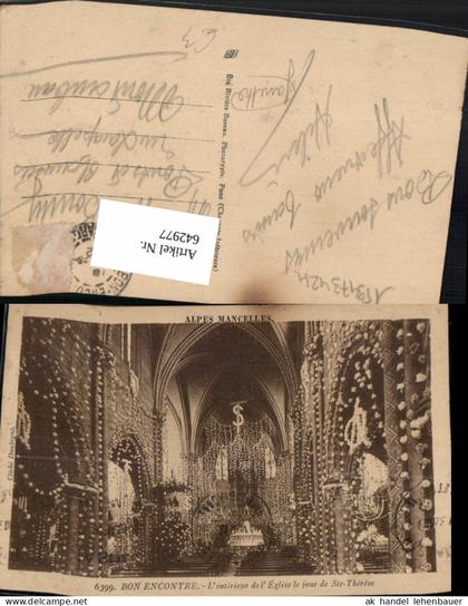 642977,Alpes Mancelles Bon Encontre L interieur de l Eglise le jour de Ste-Therese France