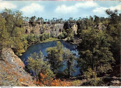 BR43245 Le puits de guenfol Rochefort en terre     France