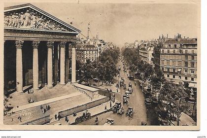 PARIS - La Madeleine et le Boulevard de la Madeleine