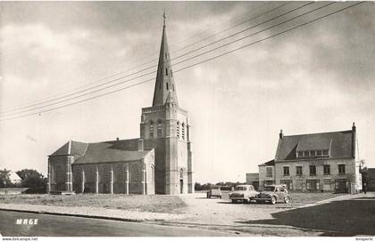 A5257 oye plage l'église et la mairie
