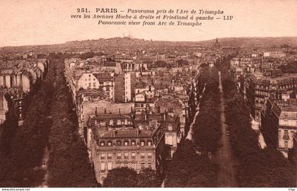 Paris - Panorama pris de l'Arc de Triomphe vers les Avenues Hoche et Friedland