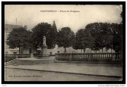 79 Parthenay statue D79D K79202K C79202C RH083569