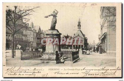 CPA Peronne La grande place