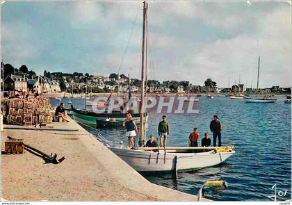CPM Perros Guirec Cotes du Nord Le Port et les Hotels Bateau