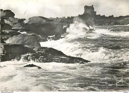 CPM Ploumanach en perros guirec (cotes du nord) les rochers et chateau de castaeres
