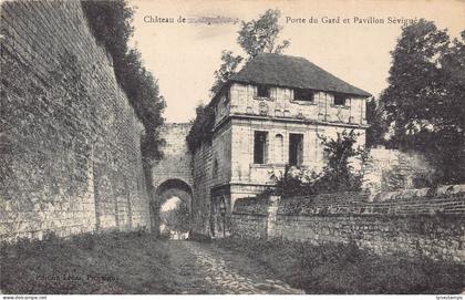 A681 France Chateau de Picquigny Porte du Gard et Pavillon Sevigue postcard