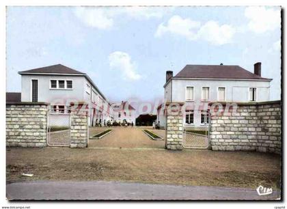 CPSM Pleumartin (Vienne) Groupe Scolaire