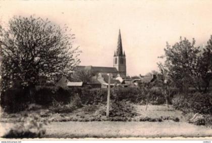 PLOEZAL  CLOCHER ET EGLISE