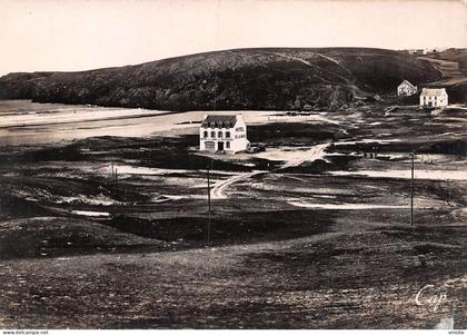 23-JK-4918 : PLOGOFF. VUE AERIENNE. HOTEL