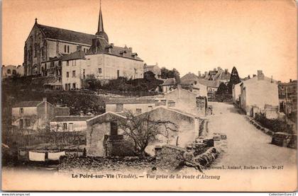 (29/10/25) 85-CPA LE POIRE SUR VIE