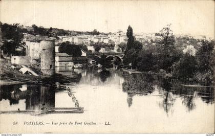 CPA Poitiers Vue Prise du Pont Guillon
