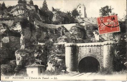 Poitiers CPA l'entree du tunnel