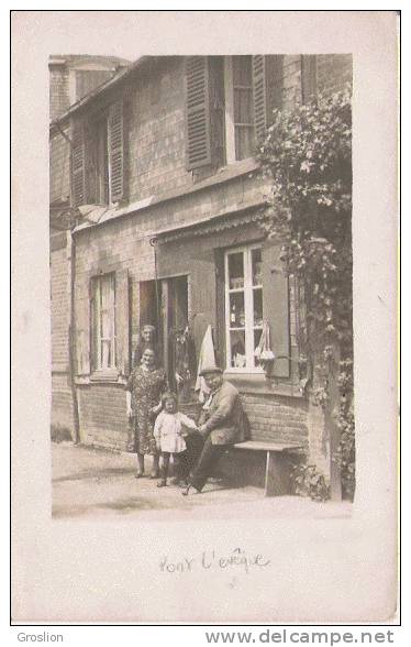 PONT L'EVEQUE (CALVADOS) CARTE PHOTO EPICERIE AVEC ANIMATION 1929