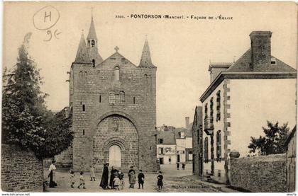 CPA PONTORSON - Facade de l'Église (589535)