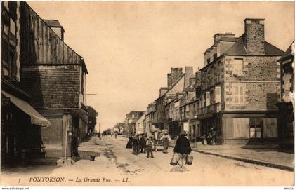 CPA PONTORSON - La Grande Rue (589631)