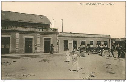 Dép 44 - Chemins de fer - Gares - Pornichet - La gare - état