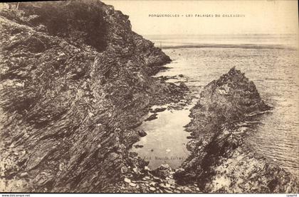 CPA Porquerolles Les Falaises Du Galeasson
