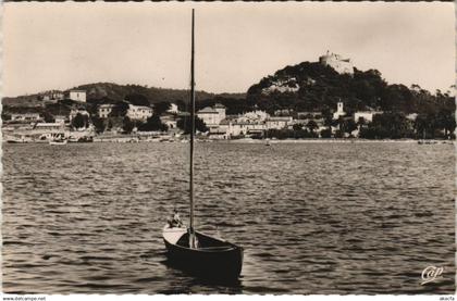 CPA PORQUEROLLES Vue Generale (1112718)