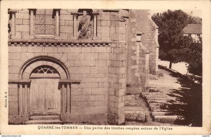 Quarre les Tombes - Une Partie des Tombes Rangees - CPA