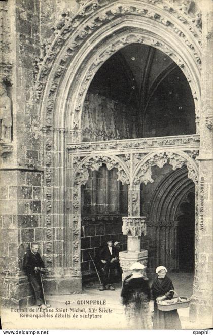 CPA Quimperle Portail de L Eglise Saint Michel Details de sculpture Mendiant