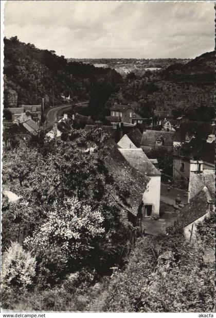 CPM ROCHEFORT-EN-TERRE La Vallée Gueuzon (24788)